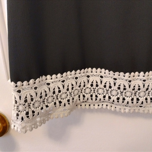 Vintage Beloved Black White Lace Cuff Sleeves Midi Dress: Small - Picture 5 of 7